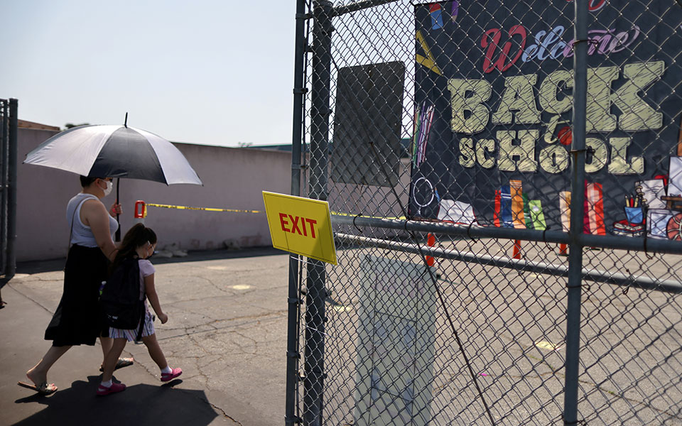 κορωνοϊός-ηπα-αύξηση-των-τεστ-στα-σχ-561665866