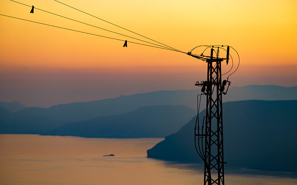 Οι στρεβλώσεις που κάνουν το ρεύμα πανάκριβο-1