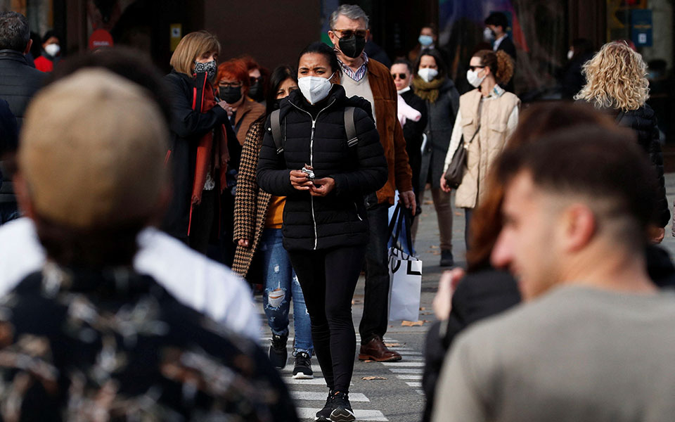 ισπανία-ξεπέρασαν-τους-90-000-οι-θάνατοι-εξ-561663616