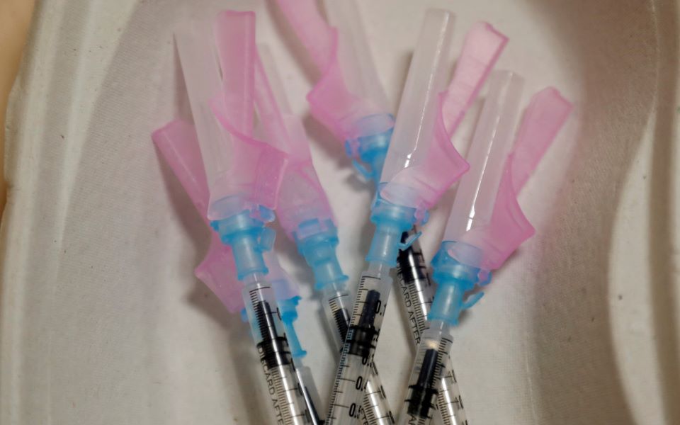 κορωνοϊός-ισπανία-απήγαγε-τα-παιδι-561658192