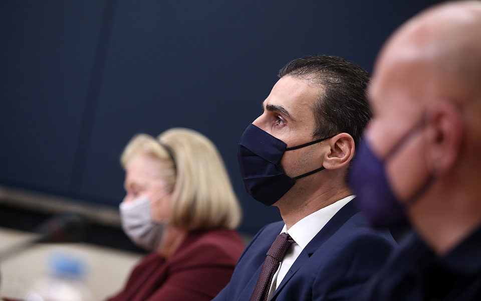 Ζαούτης: Επτά στις δέκα νοσηλείες στην Αττική με Όμικρον-2