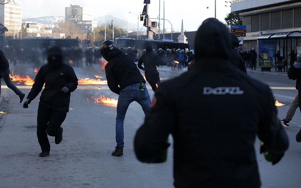 θεσσαλονίκη-στον-ανακριτή-η-26χρονη-που-561672655