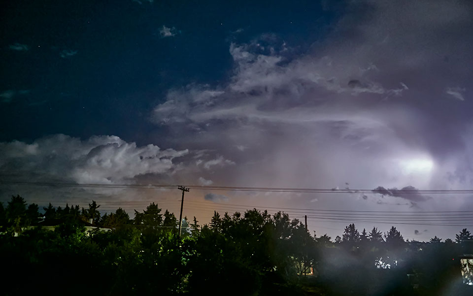 Νέο κύμα κακοκαιρίας με βροχές, καταιγίδες και χιονοπτώσεις-4