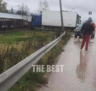 Τροχαίο δυστύχημα στην Πατρών-Πύργου: Νεκρή μία κοπέλα 17 ετών (εικόνες)-3