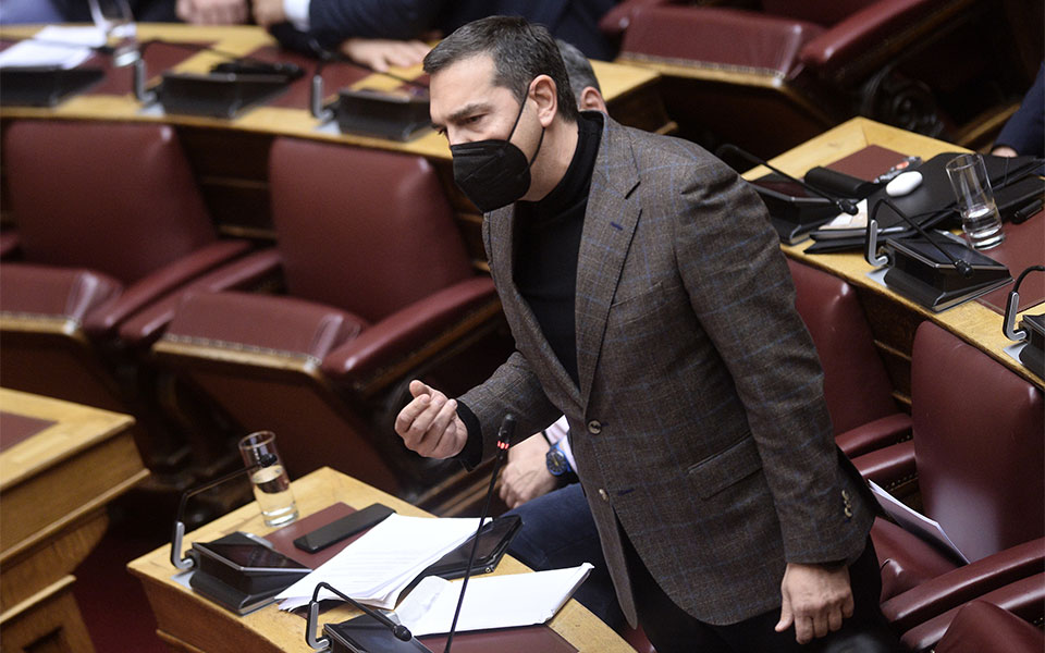 βουλή-τσίπρας-σε-δύσκολες-στιγμές-561694474