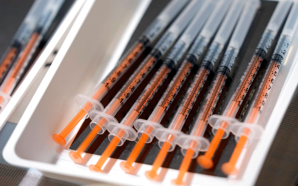 εμβολιασμός-πάνω-από-10-δισ-δόσεις-παγκ-561695416