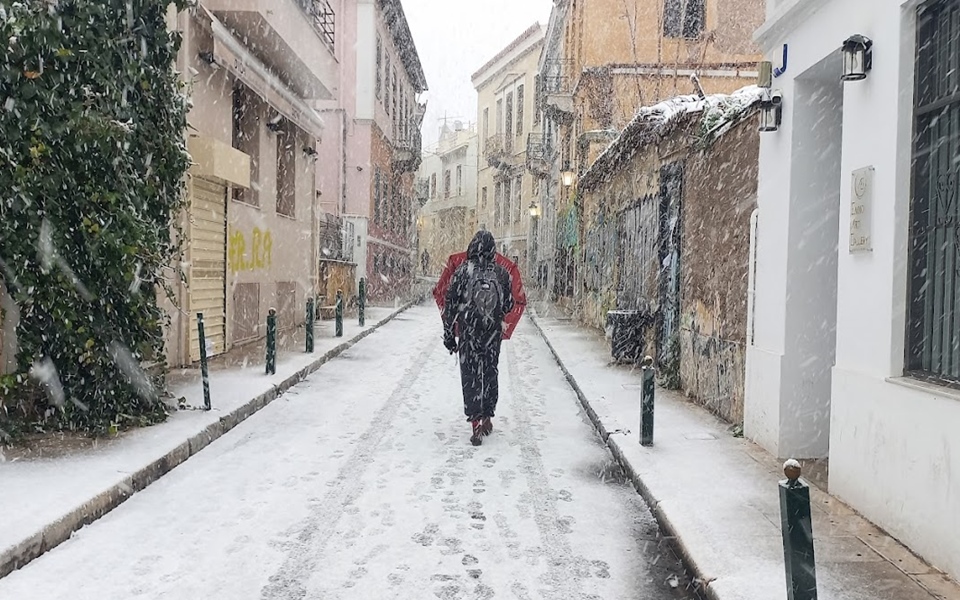 Κακοκαιρία Ελπίδα: Στην δίνη του χιονιά η χώρα – Λεπτό προς λεπτό οι εξελίξεις-4