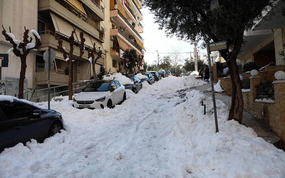 «Η κατάσταση είναι ακόμα δύσκολη»: Μαρτυρίες κατοίκων από 5 δήμους-10