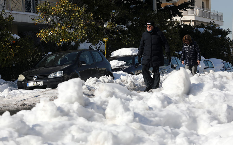 «Η κατάσταση είναι ακόμα δύσκολη»: Μαρτυρίες κατοίκων από 5 δήμους-8