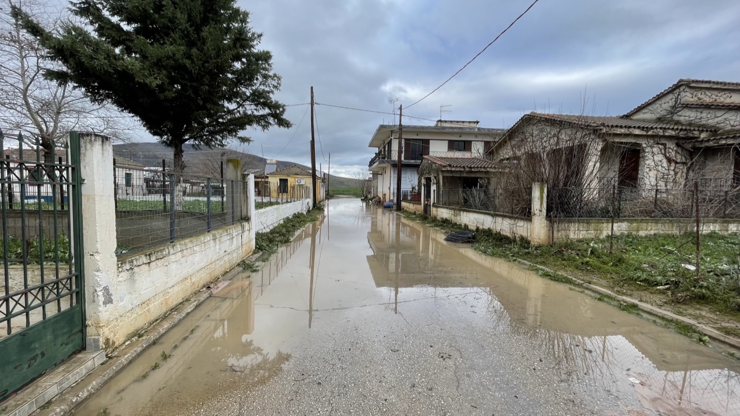 Κακοκαιρία «Διομήδης»: Πλημμύρισε η Υπέρεια Φαρσάλων (εικόνες)-2