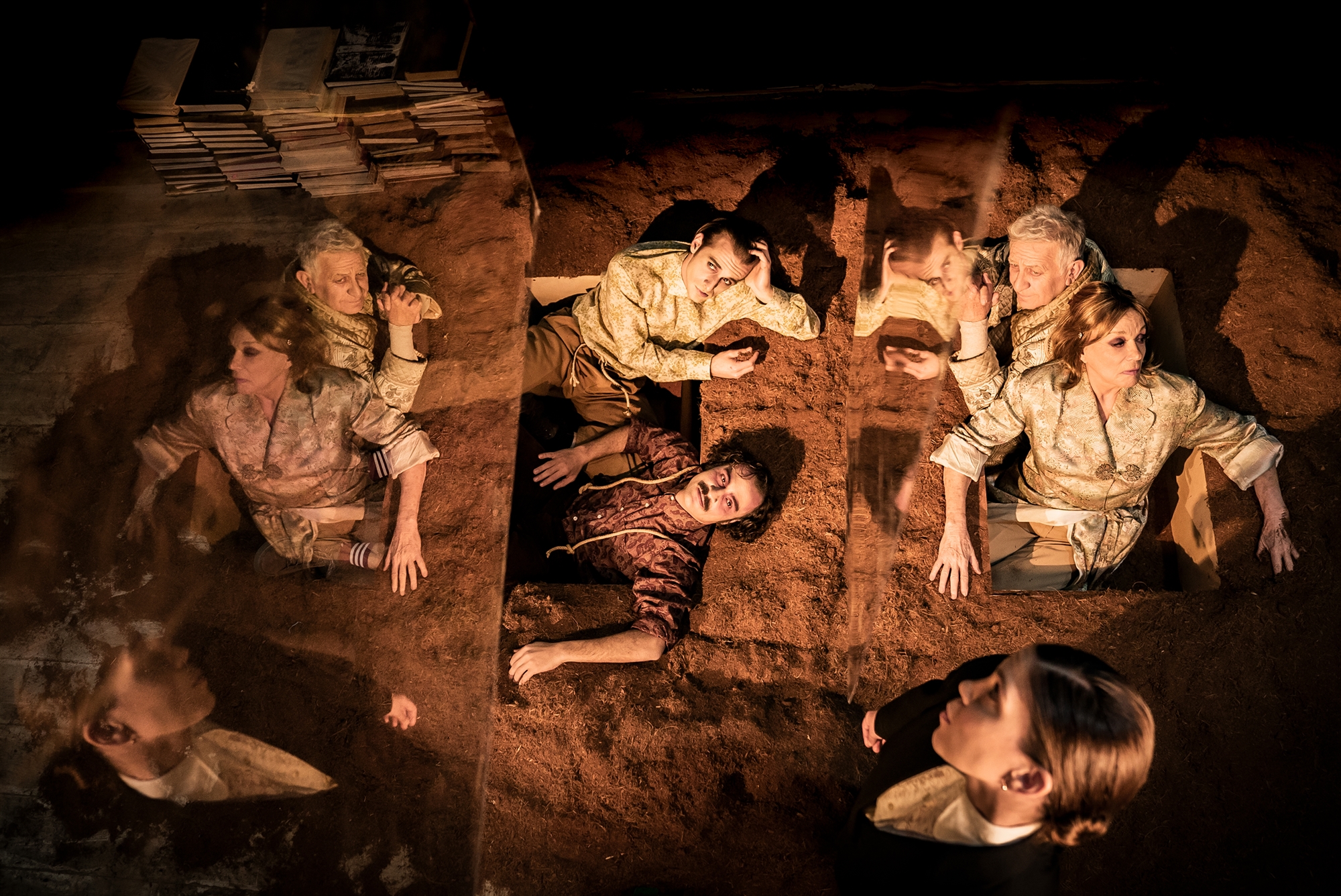 ταξίδι-μεγάλης-μέρας-μέσα-στη-νύχτα-561724576