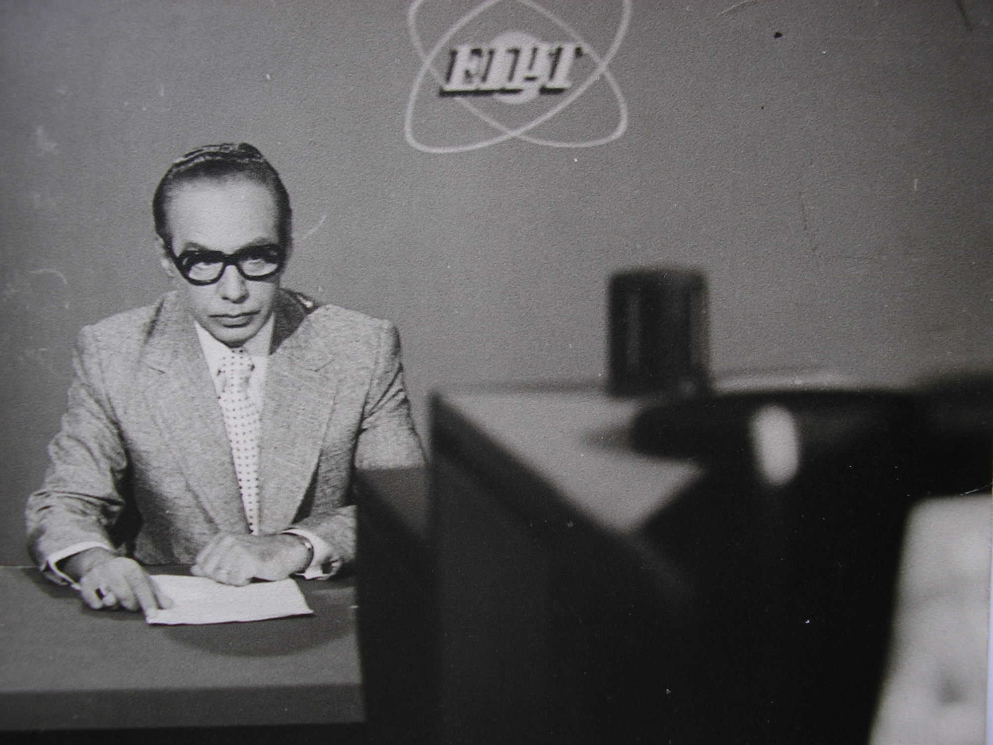 Ελληνική τηλεόραση: 56 ολόκληρα χρόνια το «μαγικό κουτί» μάς ταξιδεύει στον κόσμο-2