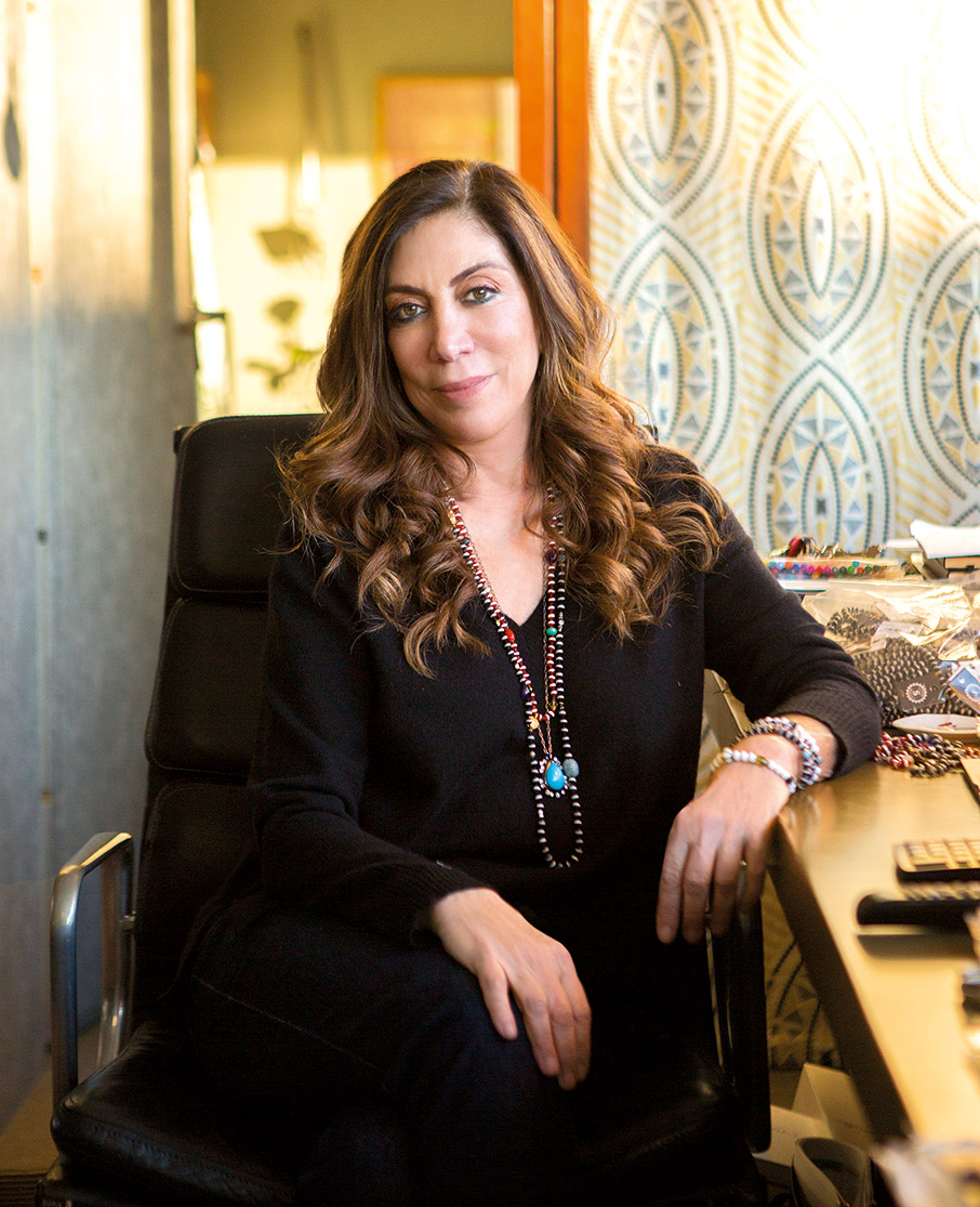 Σπίτια με άποψη: Στο διαμέρισμα της Ileana Makri, το ωραιότερο κάδρο είναι αυτό του Παρθενώνα-2