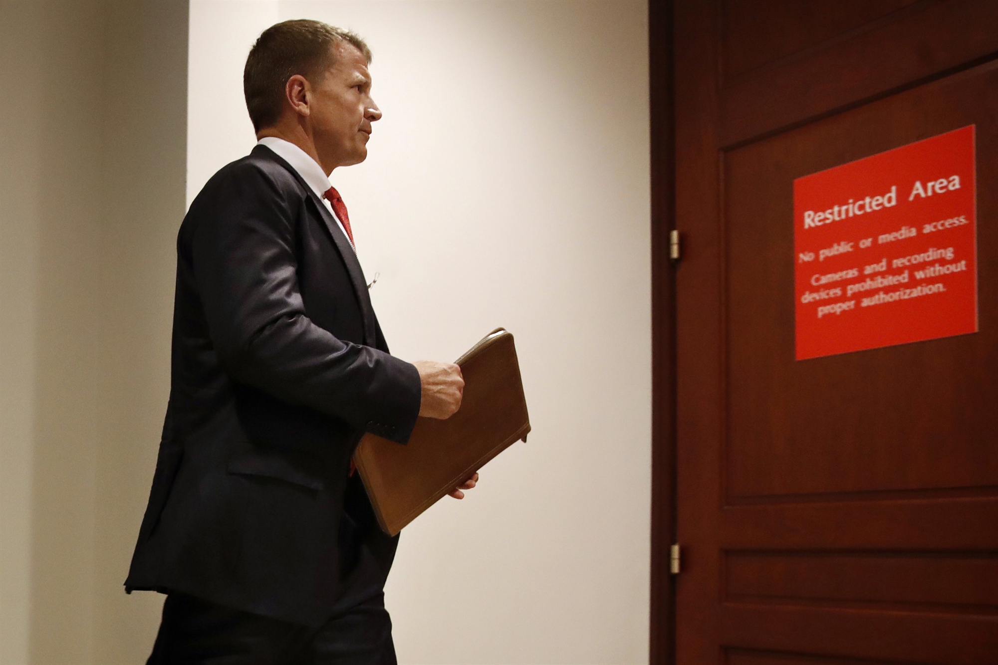 των-πρακτόρων-του-τραμπ-η-σχολή-561716128