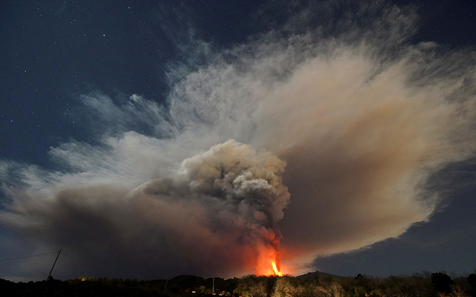 ιταλία-βρυχάται-ξανά-η-αίτνα-εντυ-561714700