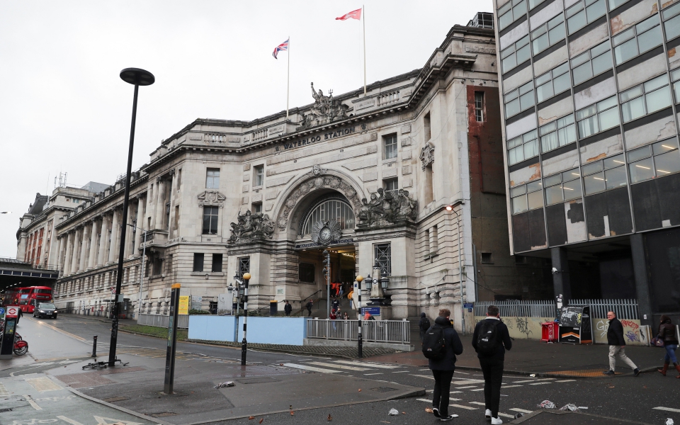 αγγλία-σε-κόκκινο-συναγερμό-το-λονδίν-561725386