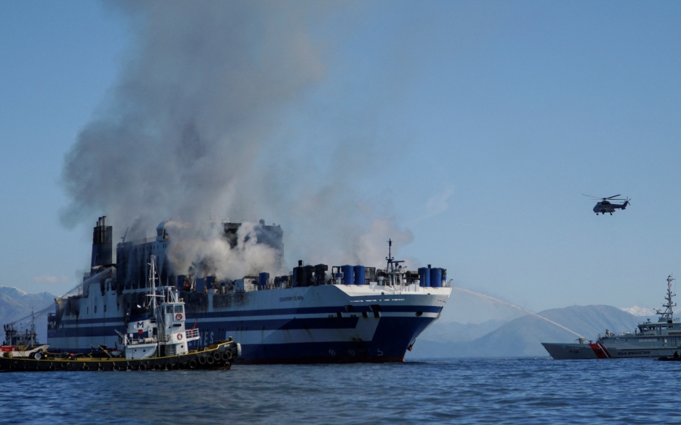φωτιά-σε-πλοίο-στην-κέρκυρα-επιχείρησ-561727858