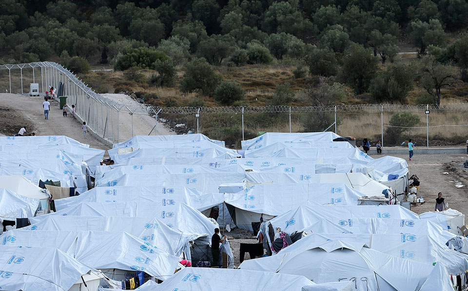 καταγγελία-ιρανής-πρόσφυγος-στον-οηε-561700798