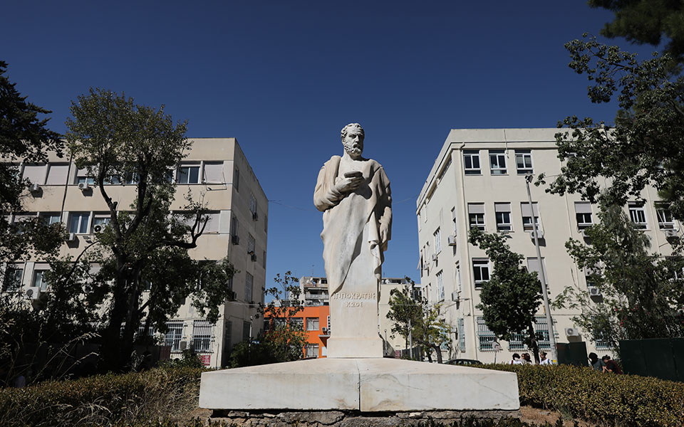 υπό-εξέταση-50-τμήματα-των-αει-561717676