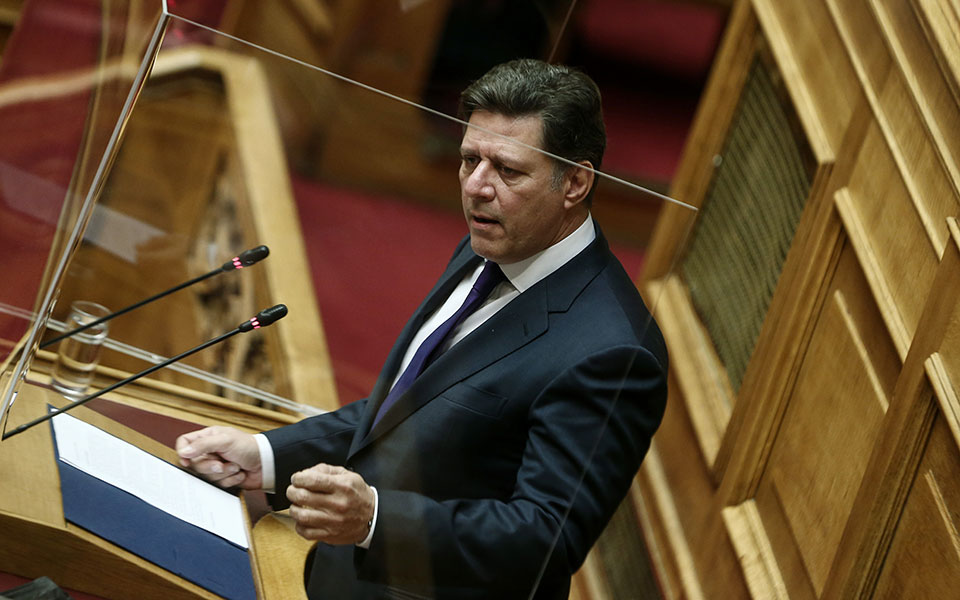 βαρβιτσιώτης-προκλητικές-και-ανιστό-561723412