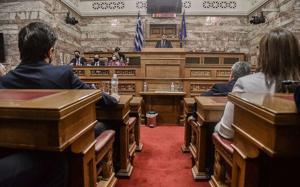 κιναλ-απαντήσεις-στη-διπλή-πίεση-561696931