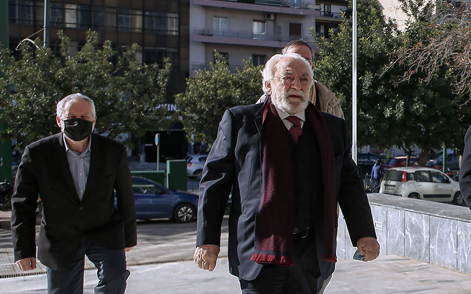 τηλεοπτικές-άδειες-ολοκληρώθηκε-η-απ-561710119