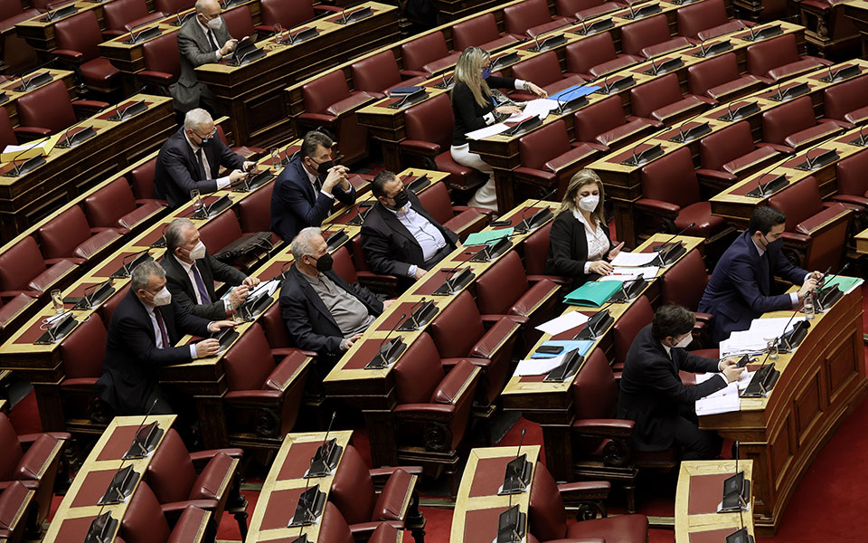 σύγκρουση-διαρκείας-μεταξύ-κυβέρνησ-561702511