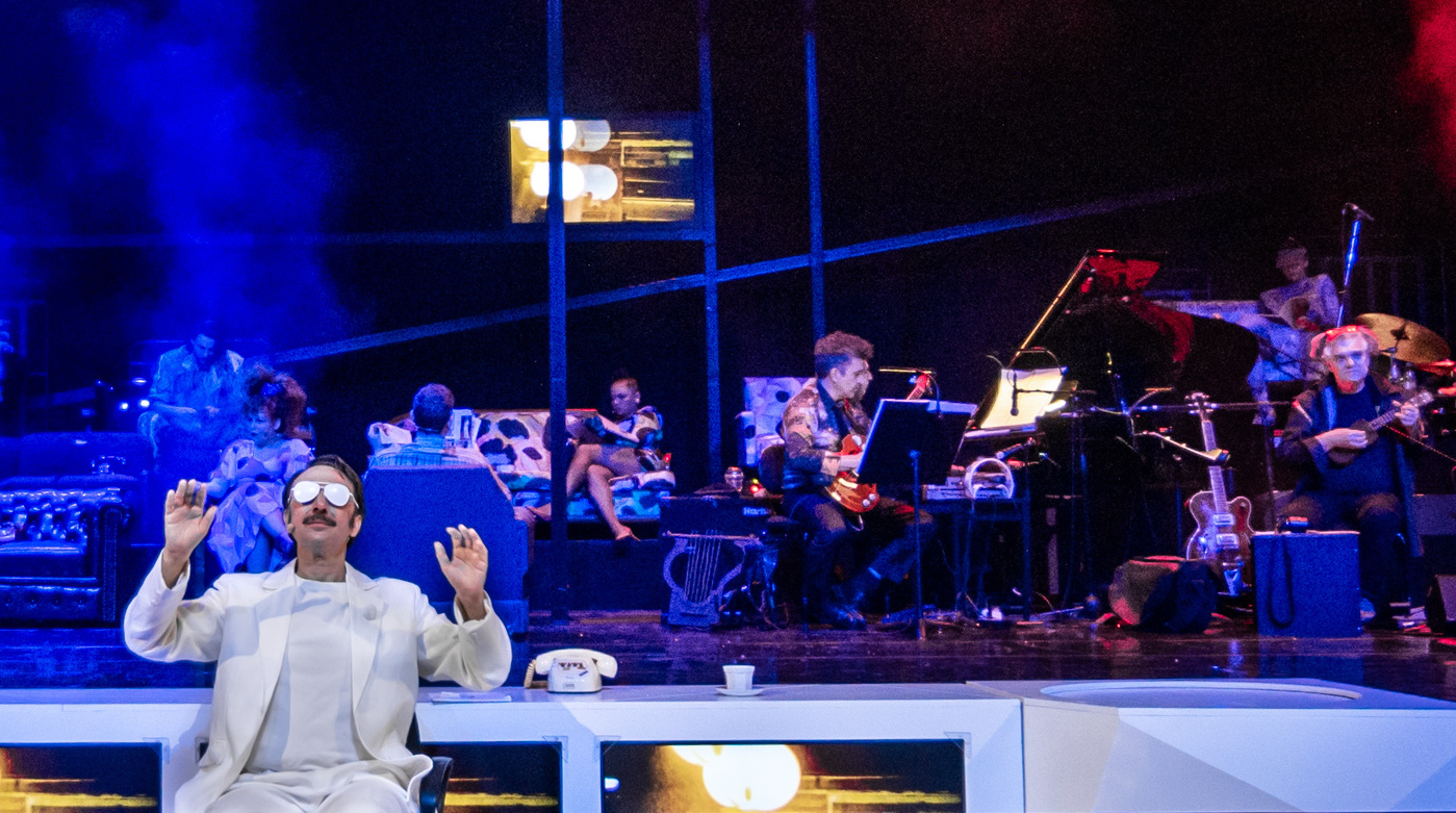 Τα «Φτηνά τσιγάρα» στη Λυρική-2