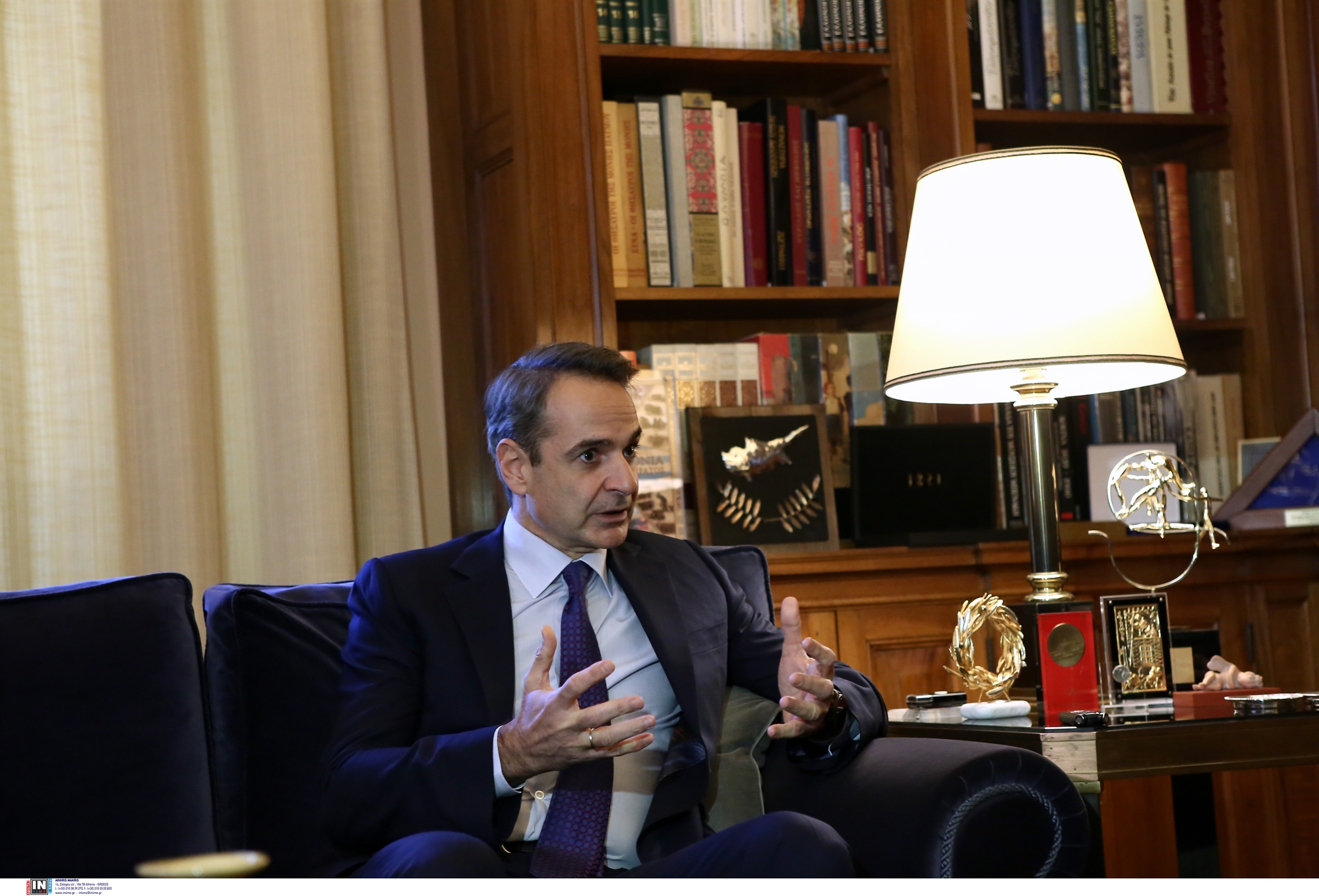 σκηνικό-τριγωνικής-έντασης-μεταξύ-561704500