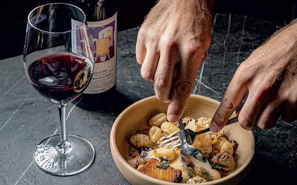 oinoscent-τo-πιο-gourmet-wine-bar-της-αθήνας-561712078