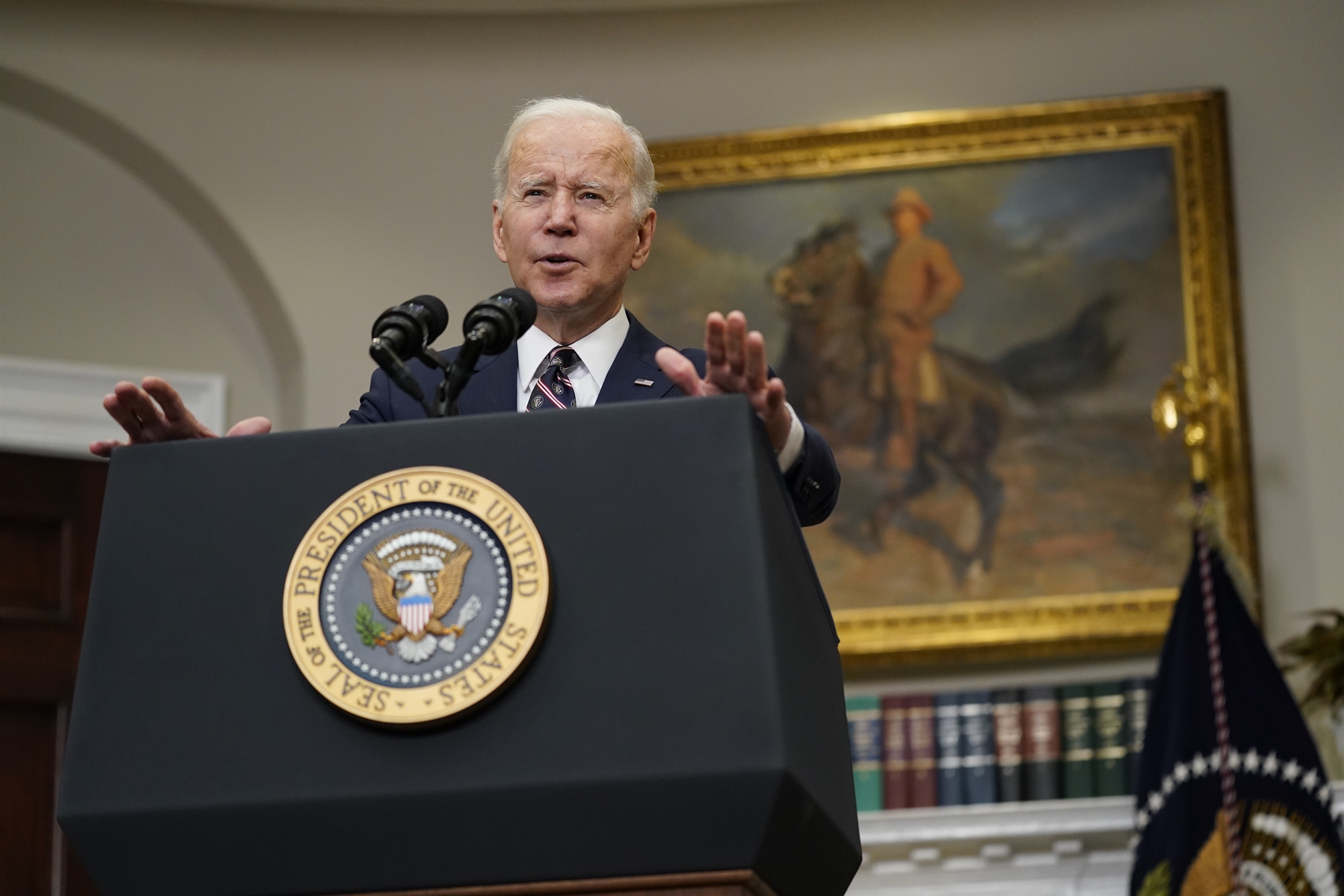 μπάιντεν-οι-αμερικανοί-πρέπει-να-εγκα-561701878