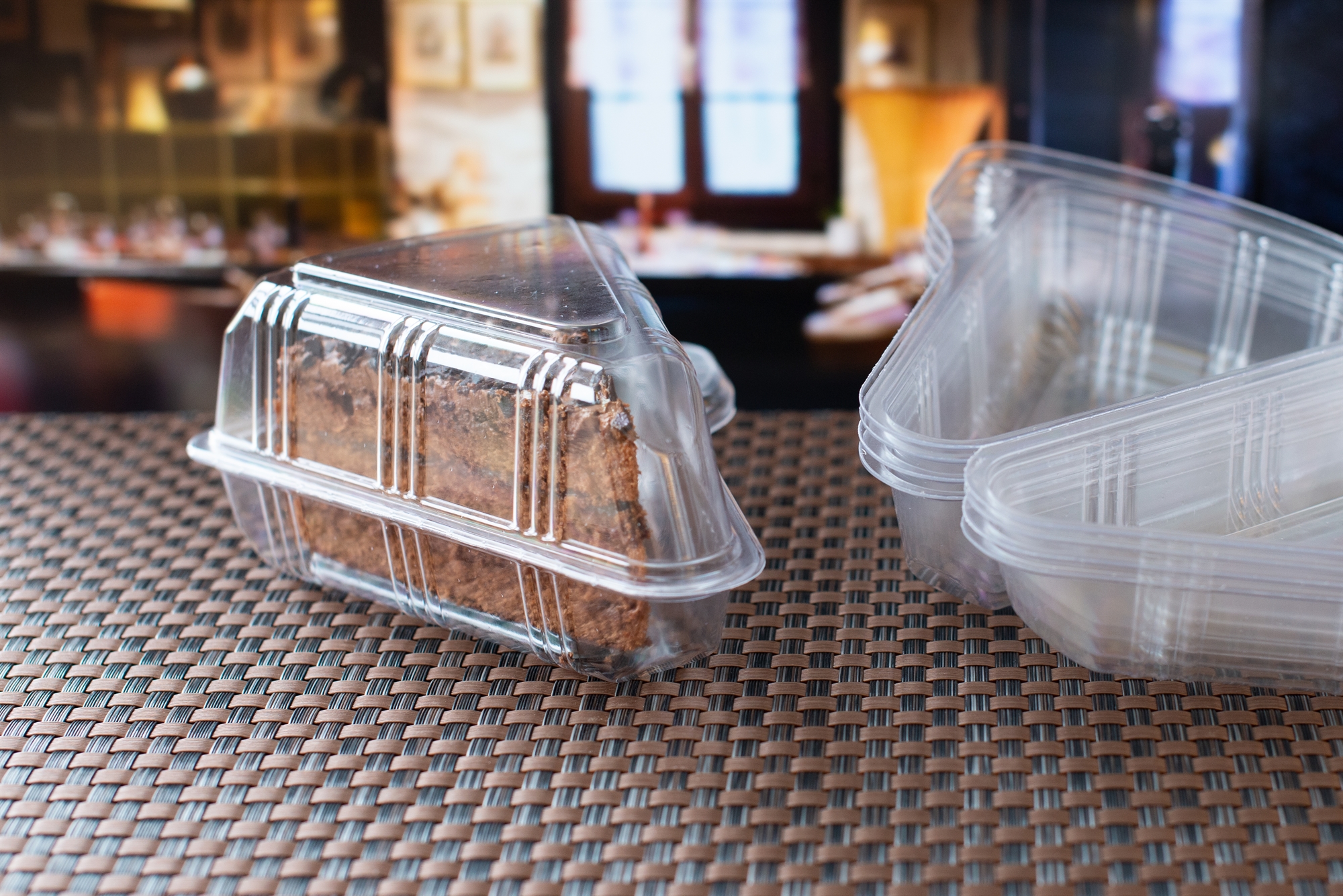 χάνονται-43-000-τόνοι-πλαστικών-ετησίως-561709543