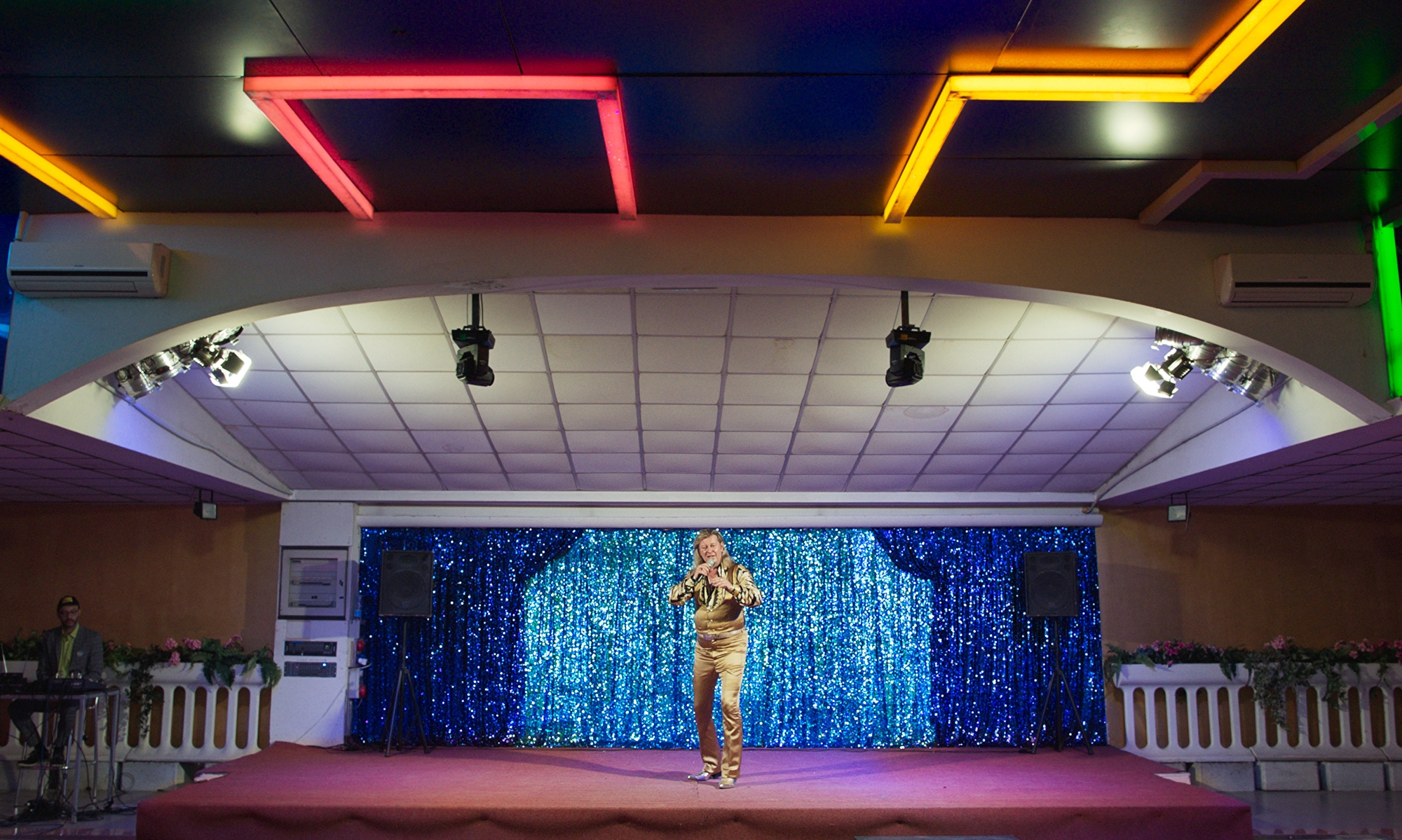 Μπερλινάλε: Λιγότερο γκλίτερ, αρκετή οργή και μοναδικοί ήρωες-2