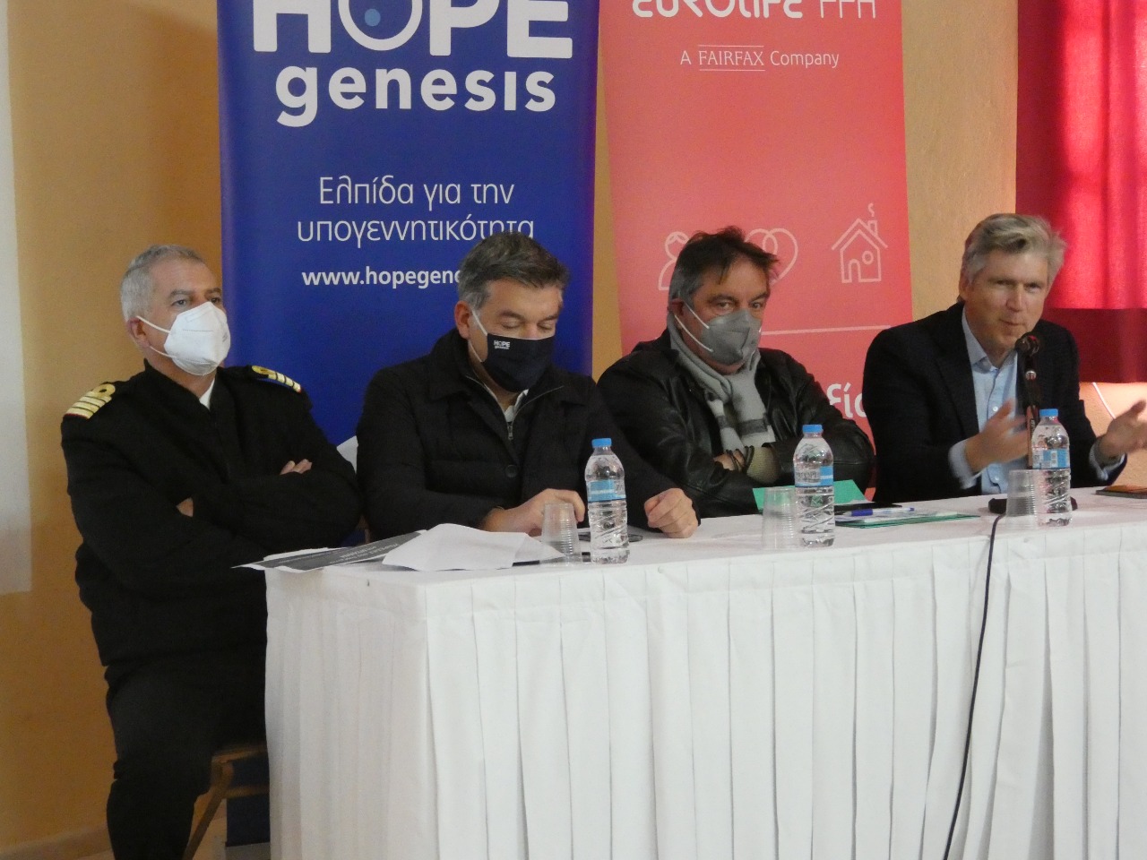 Oταν μια κανονιοφόρος του Πολεμικού Ναυτικού φέρνει τον «πελαργό» στα νησιά-3