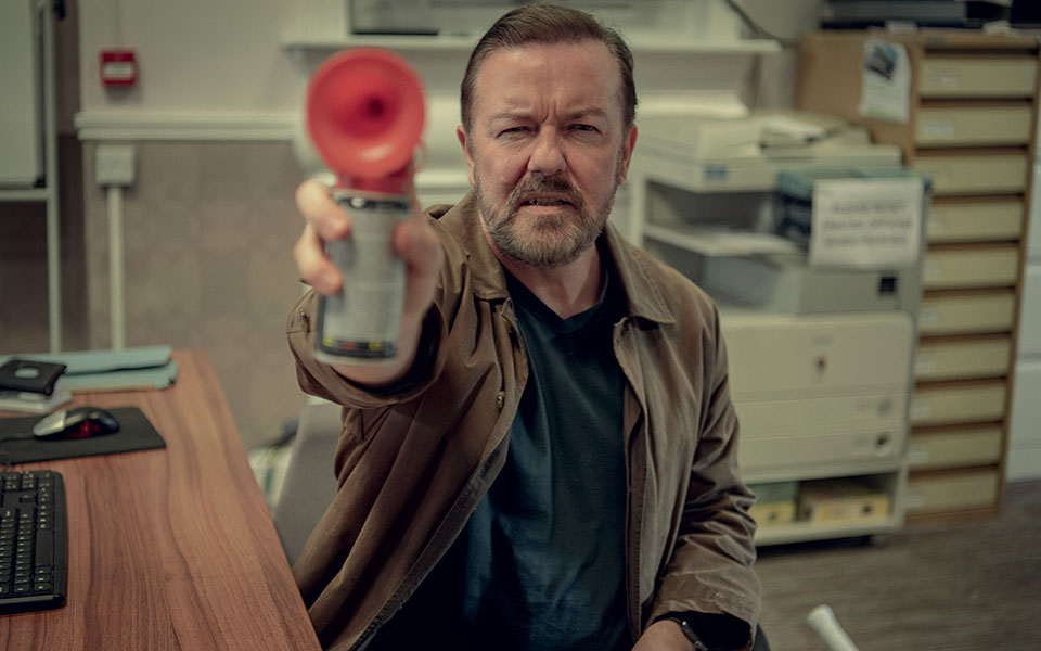 after-life-στο-netflix-το-αριστούργημα-του-ricky-gervais-έχει-π-561699478
