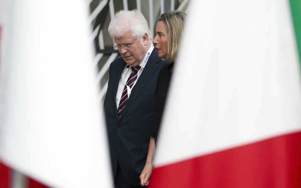 ρώσος-πρέσβης-στην-εε-θα-επιτεθούμε-εά-561718480