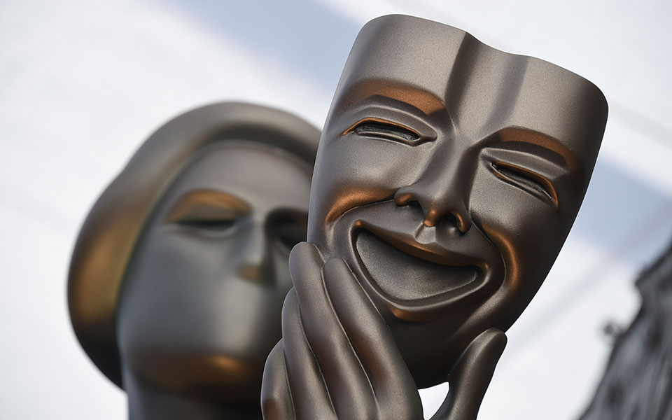 βραβεία-sag-όλα-όσα-γνωρίζουμε-για-τη-φετ-561731440