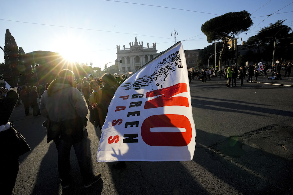 ρώμη-χωρίς-κόσμο-η-συγκέντρωση-των-αντ-561718498