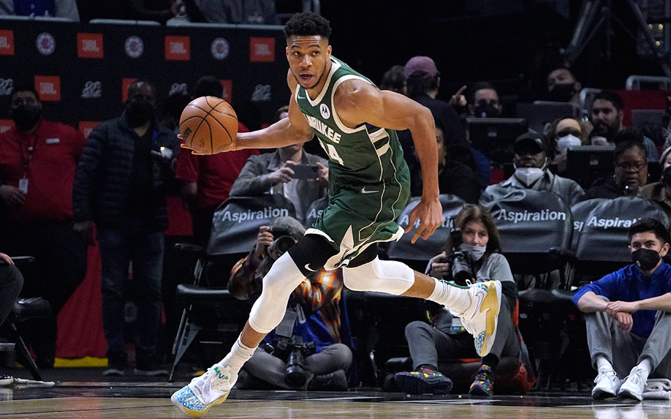 αντετοκούνμπο-η-επίδοση-που-τον-έβαλε-561712021