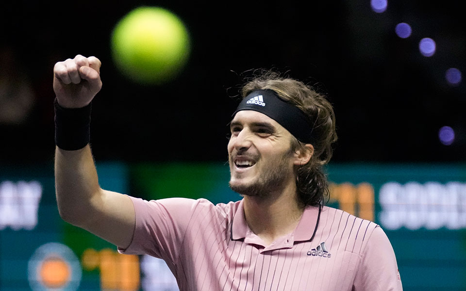 τσιτσιπάς-με-ανατροπή-στον-τελικό-του-561717106