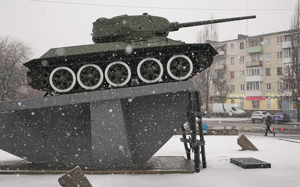 ηπα-ανοικτή-η-διπλωματική-οδός-με-τη-ρω-561717394