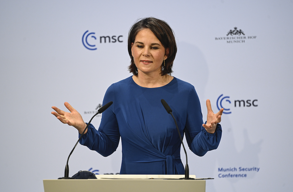 υπεξ-γερμανίας-πρωτοφανείς-κυρώσε-561725923