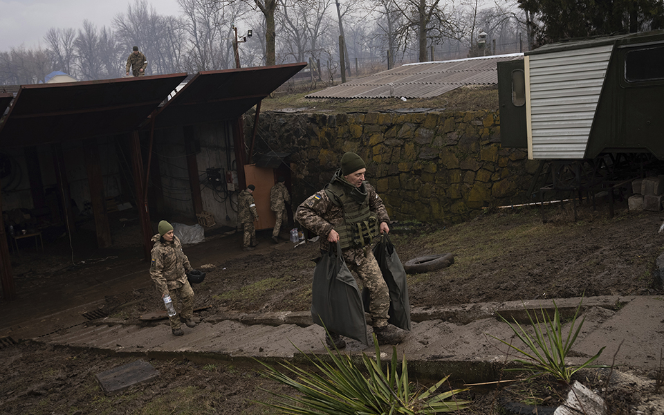 Η πρώτη ημέρα του πολέμου μέσα από 25 φωτογραφίες-14