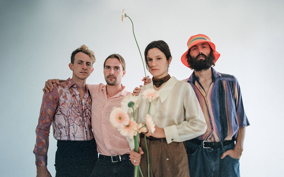 big-thief-συνέντευξη-με-ένα-από-τα-πιο-hot-γκρουπ-561732694