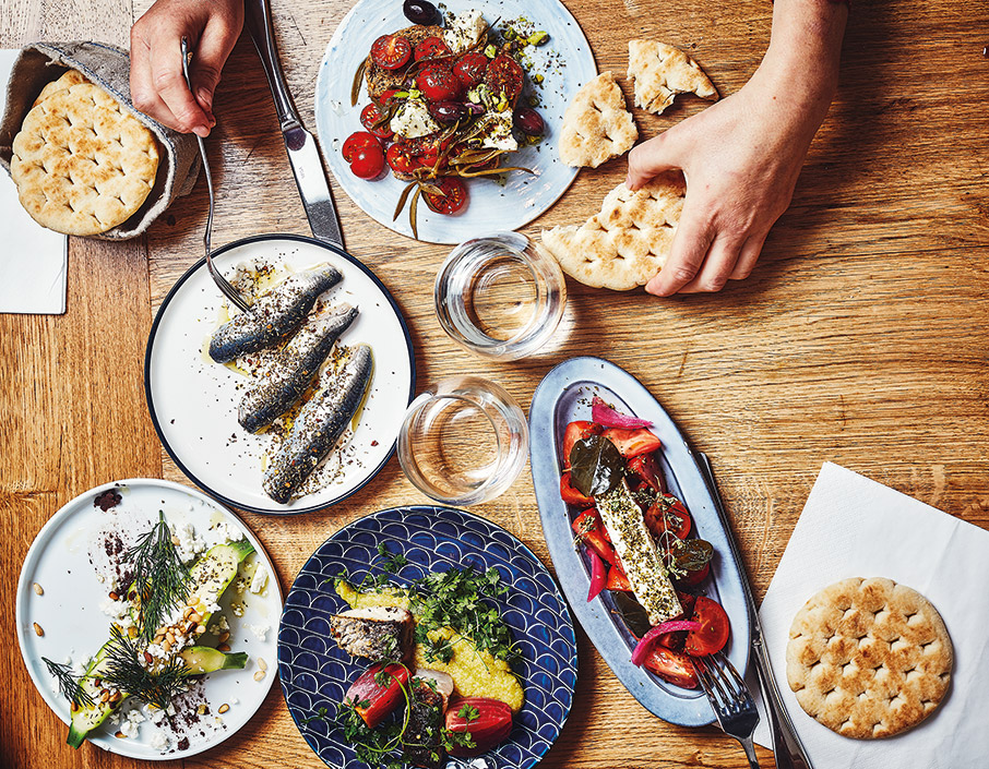 Μικαέλα Λιαρούτσου: Γνωρίστε τη νέα Ελληνίδα σεφ που κάνει θραύση στο Παρίσι-1