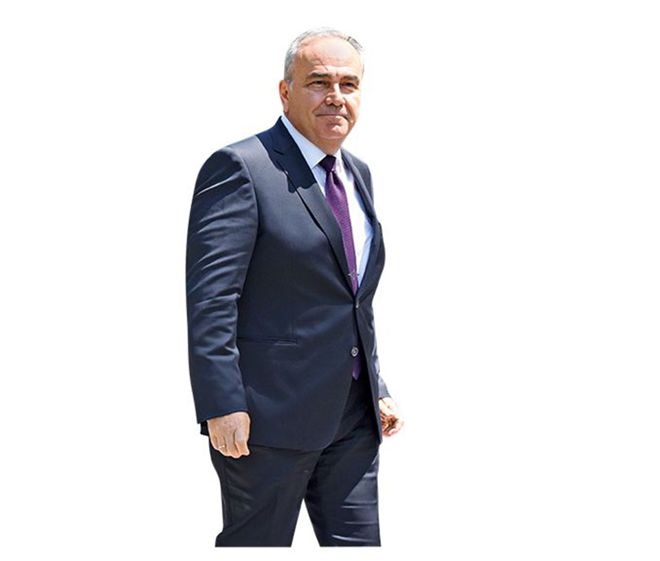 Θεωρείο: Ευκαιρία αλλά όχι για εκλογές-1