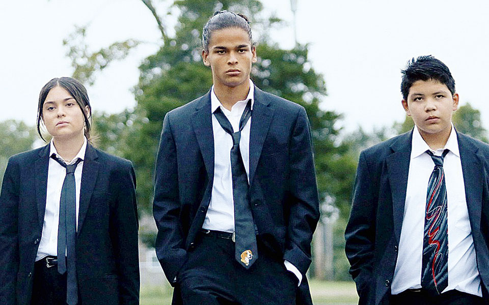 reservation-dogs-αναφορές-στη-σύγχρονη-πραγματι-561701221