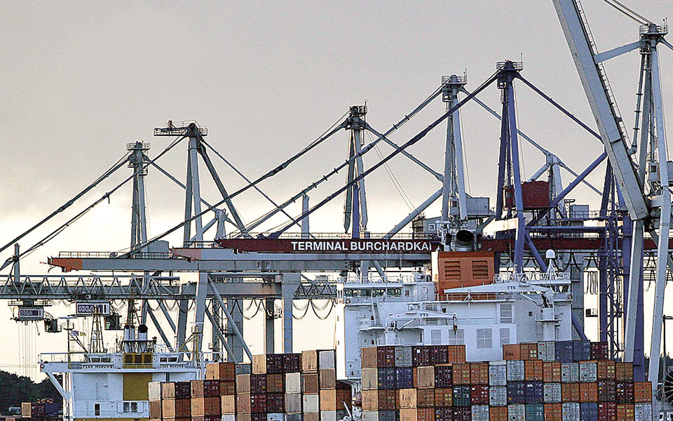 κέρδη-ρεκόρ-για-ναυτιλιακές-μεταφορά-561705532