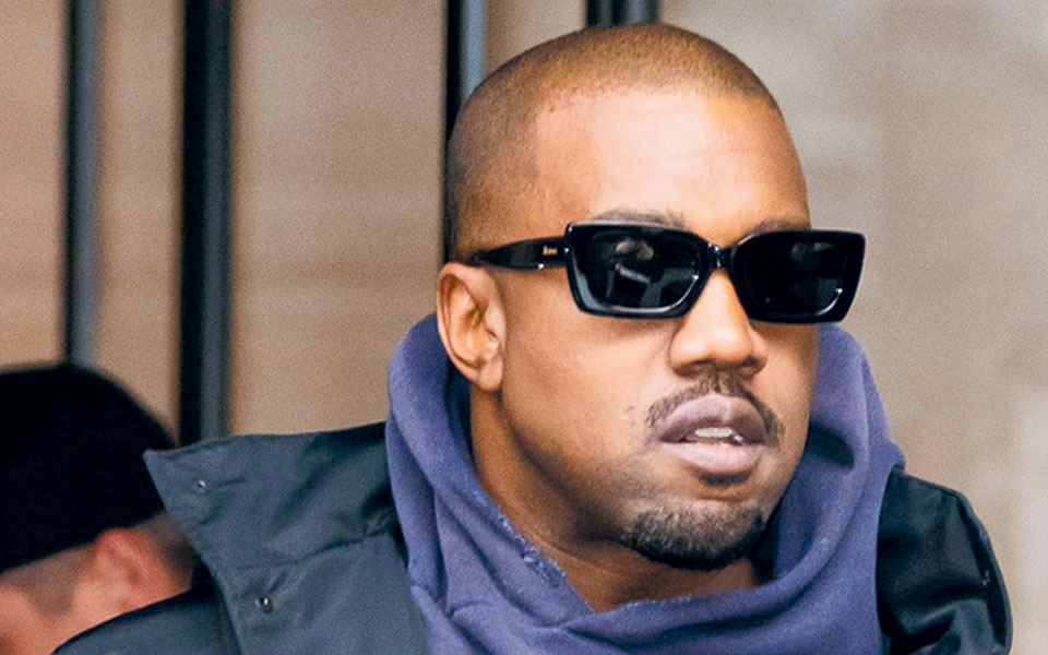 home-cinema-ενας-αμφιλεγόμενος-θρύλος-της-ραπ-α-561740110