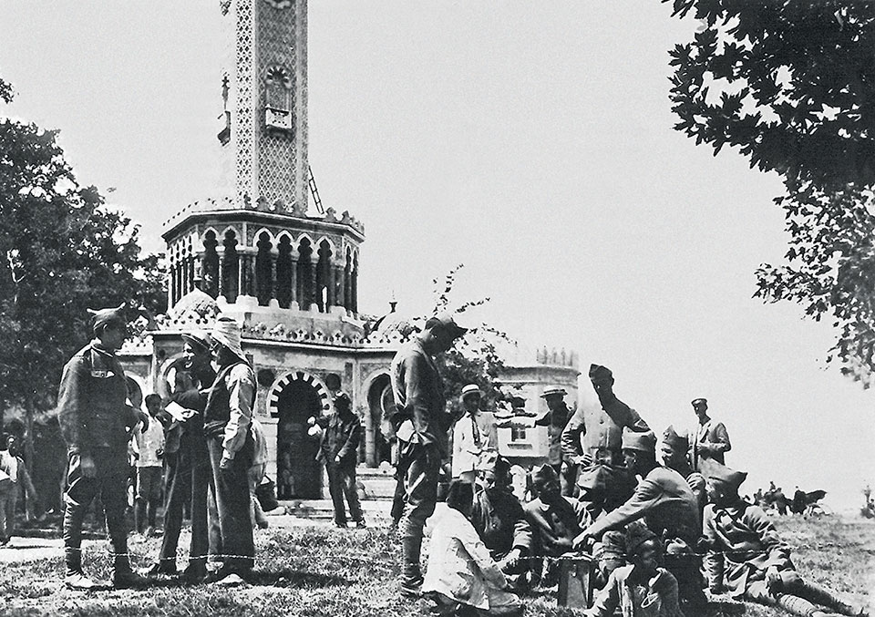 Ηταν μονόδρομος για τον Βενιζέλο να δεχθεί την απόβαση στη Σμύρνη;-5